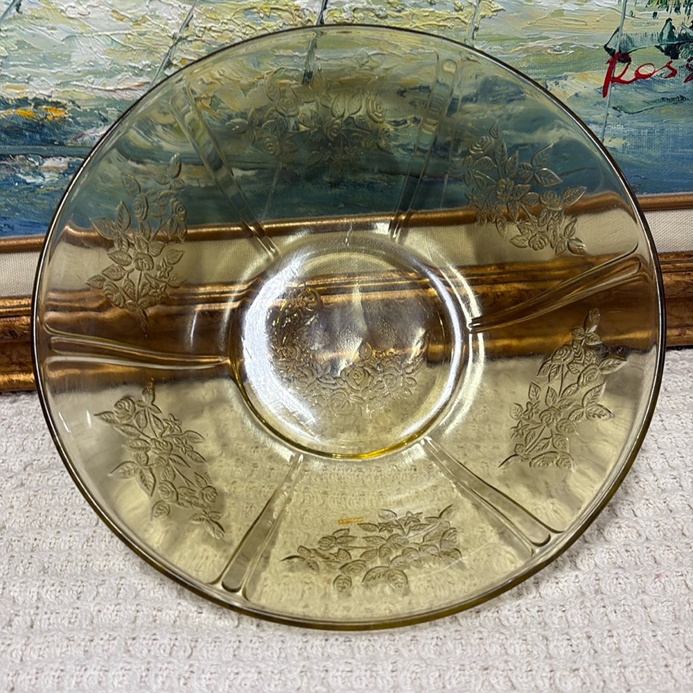 1930s Federal Glass Co. Yellow Depression Glass Serving Bowl